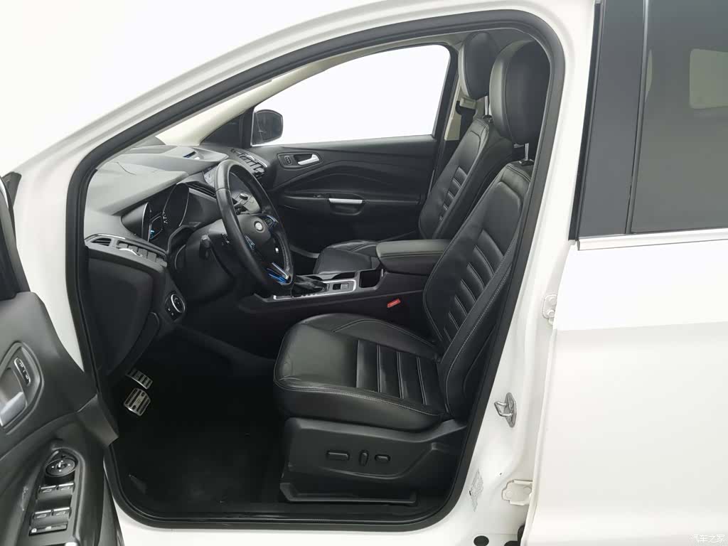 Ford Kuga, 2017 10