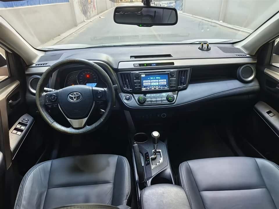 Toyota RAV4 Rongfang