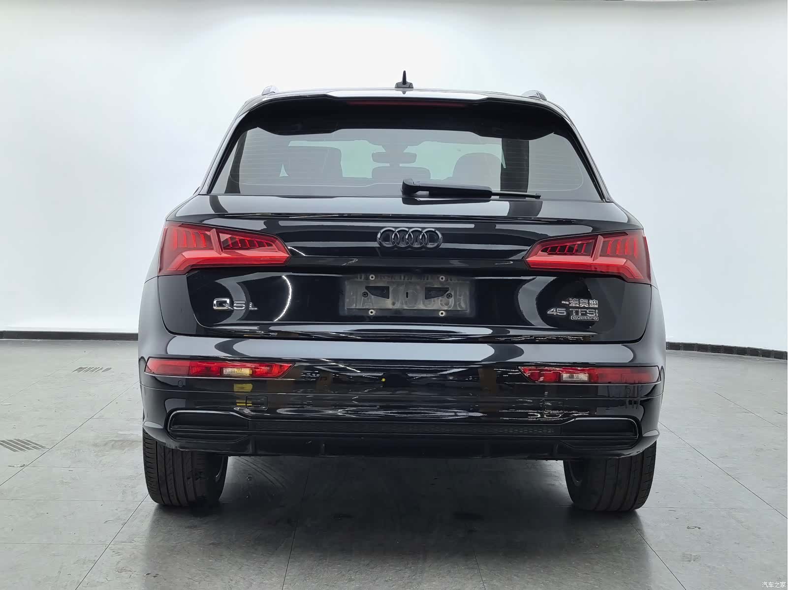 Audi Q5L, 2020 все фото