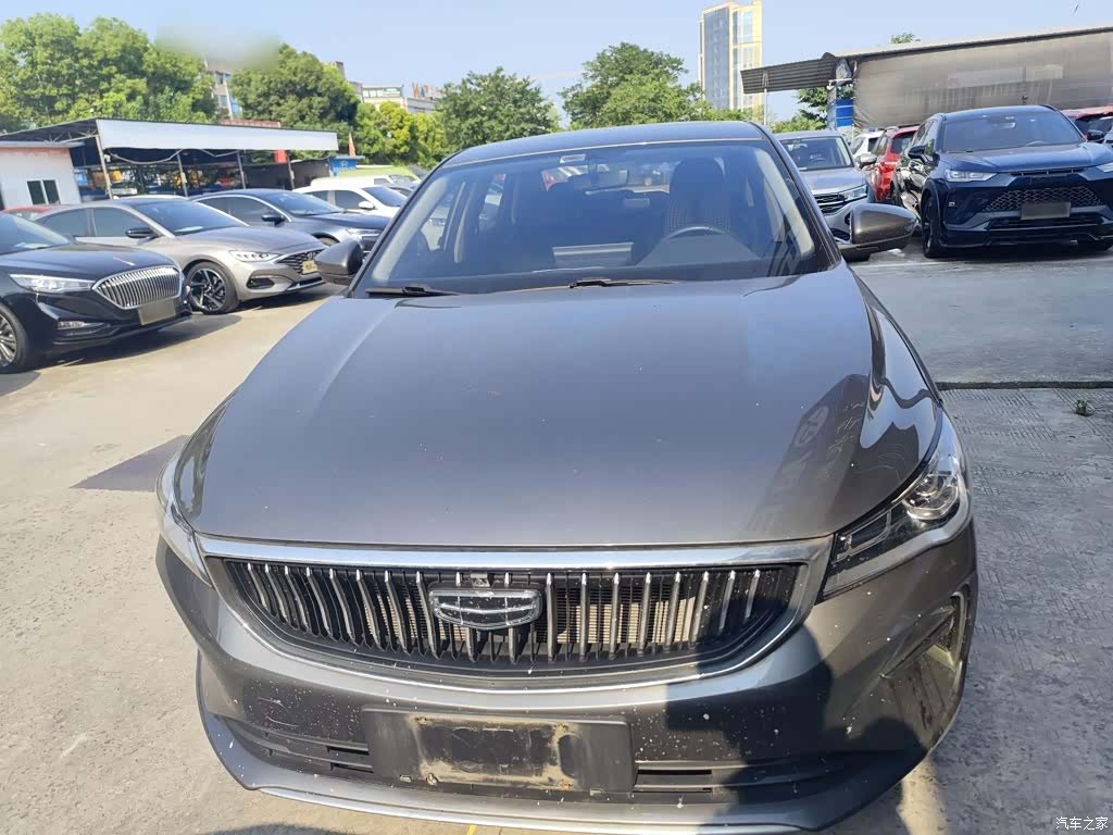 Geely Emgrand, 2022 8