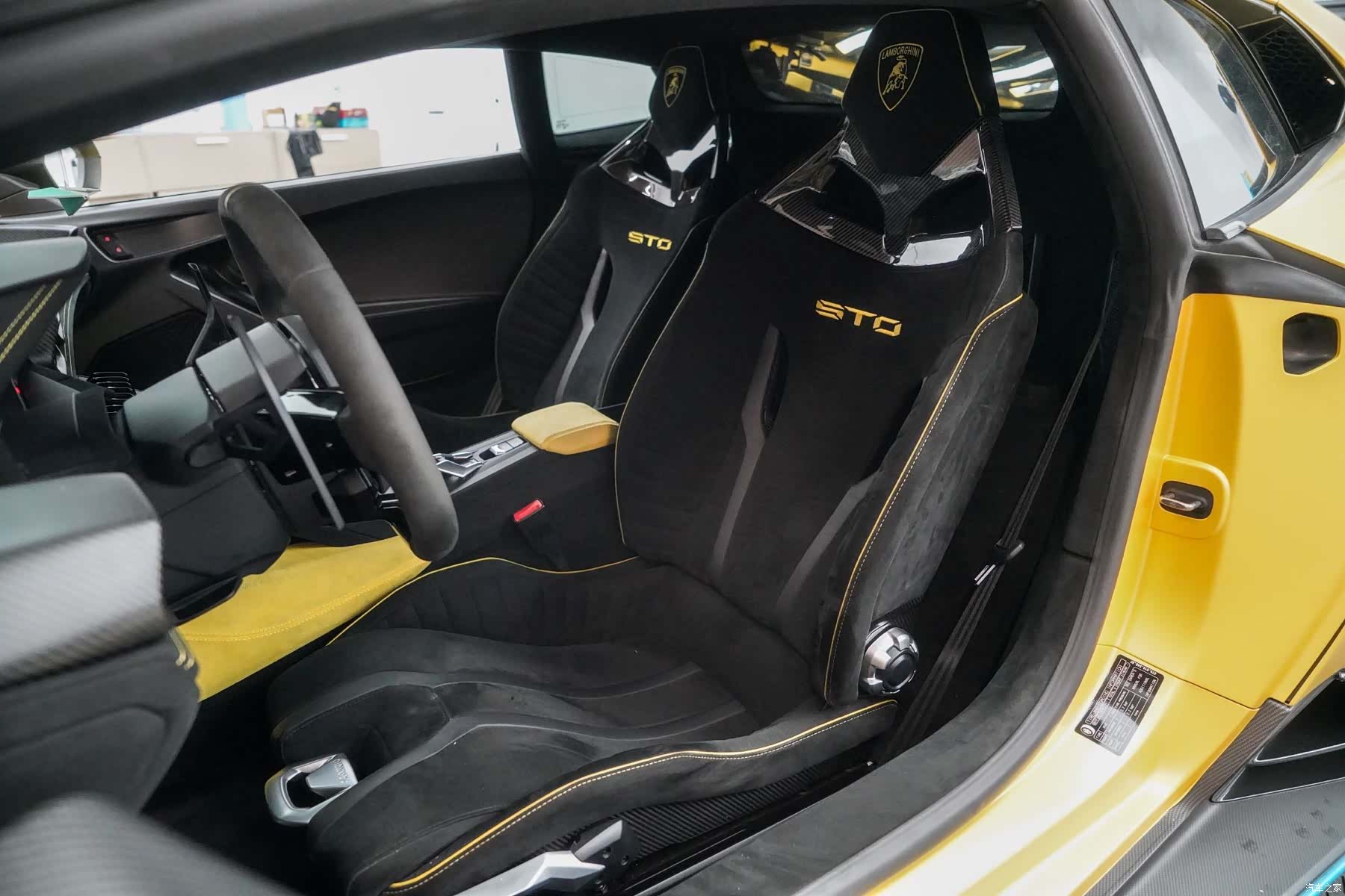 Lamborghini Huracán, 2022 9
