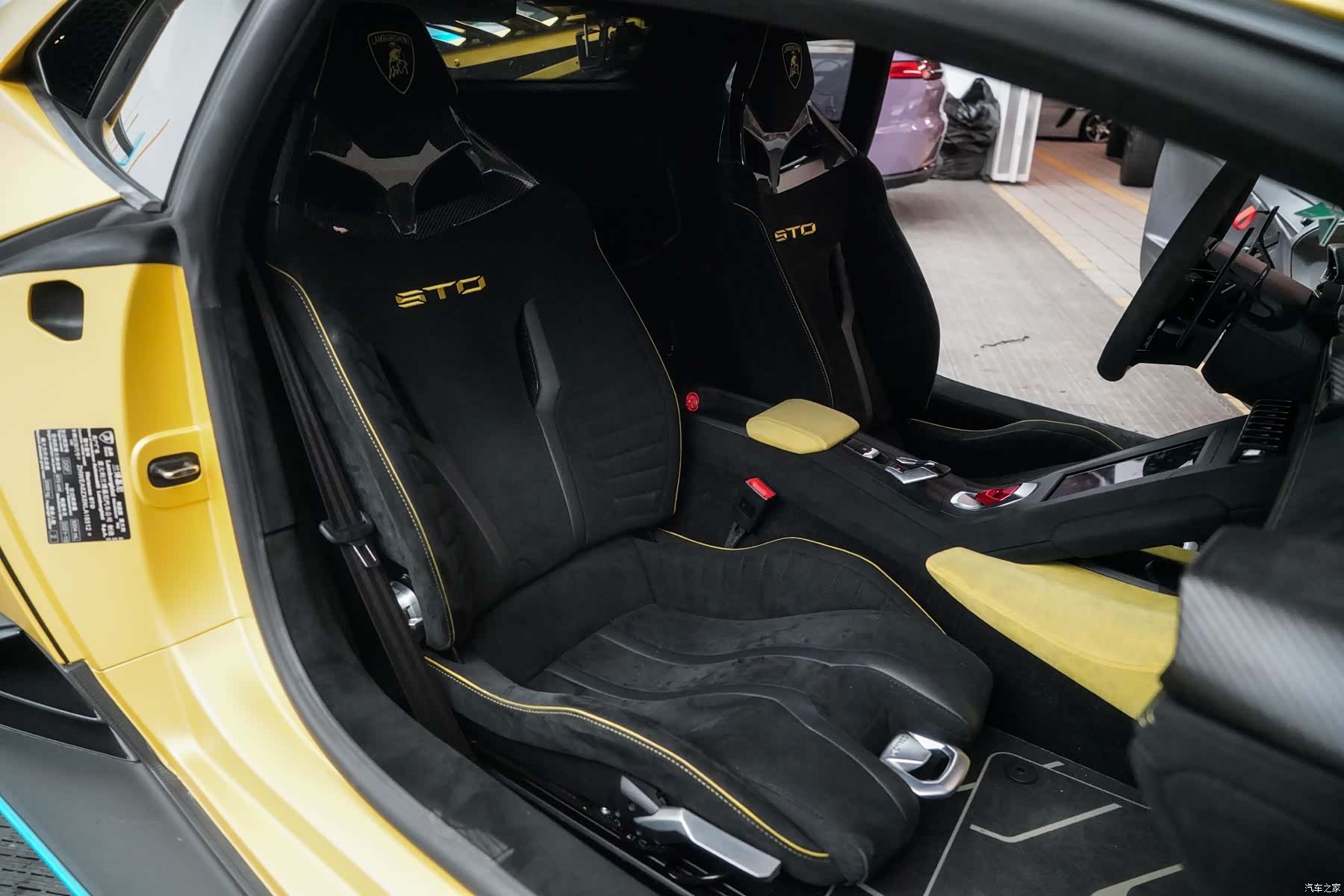 Lamborghini Huracán, 2022 10