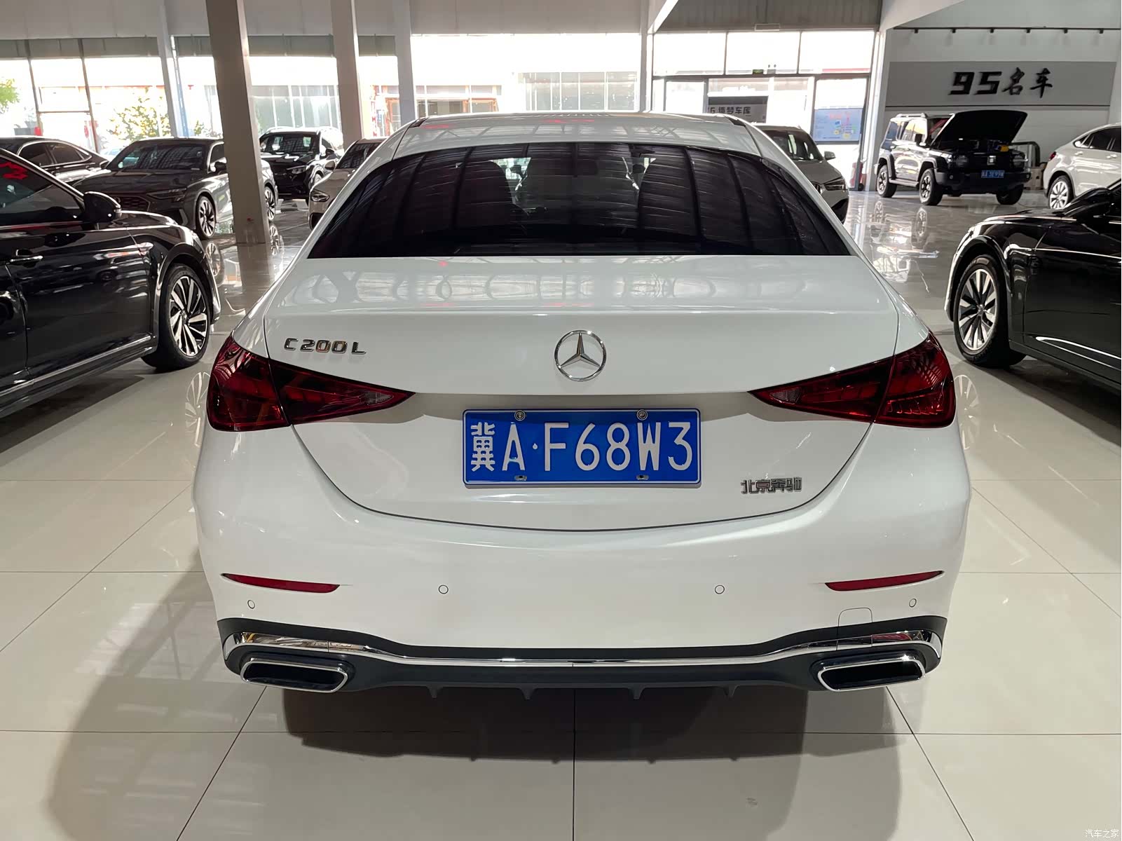 Mercedes-Benz C-Class, 2023 3