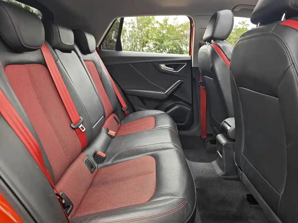 Audi Q2L Audi Q2L