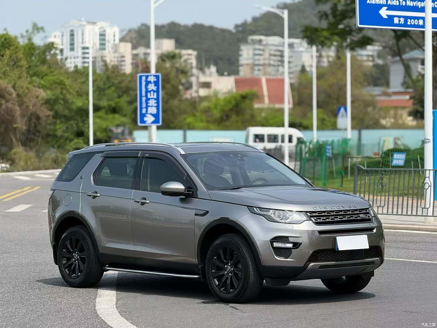 Land Rover Discovery, 2017 3