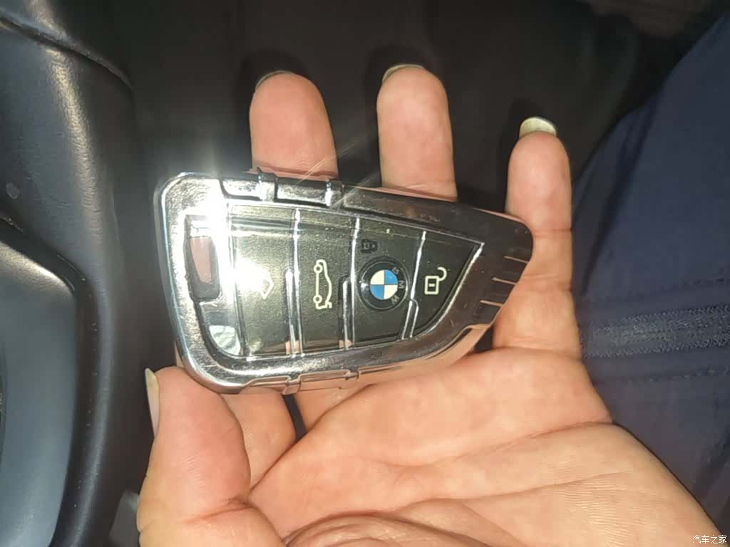 BMW iX3, 2021 9