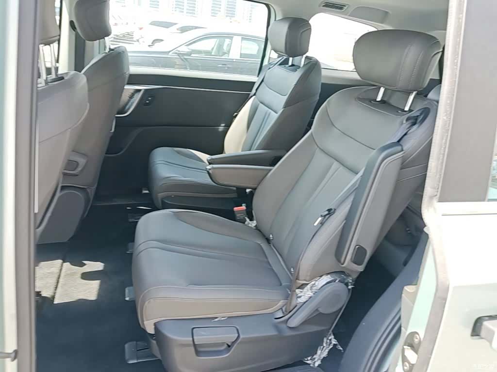 Maxus 7, 2025 17