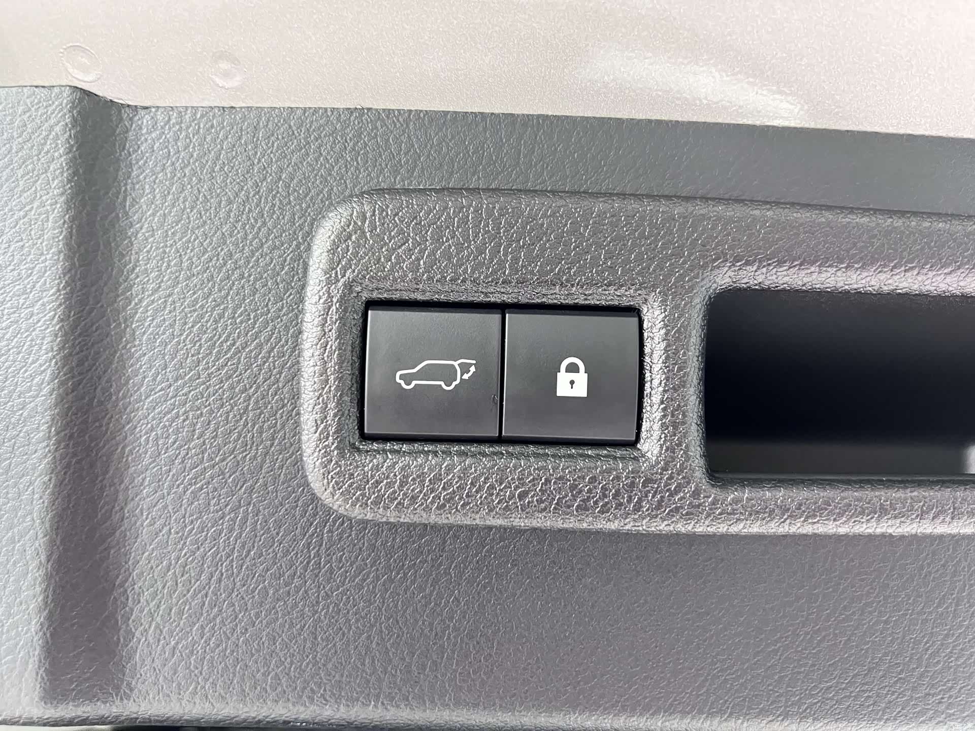Lexus NX, 2021 19