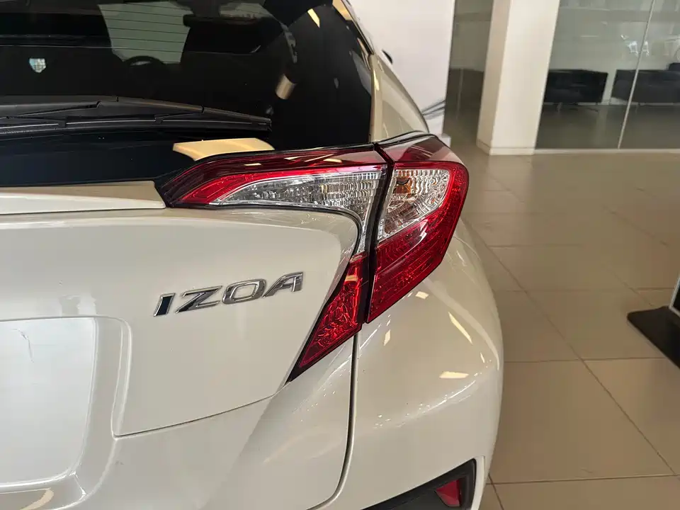 Toyota IZOA