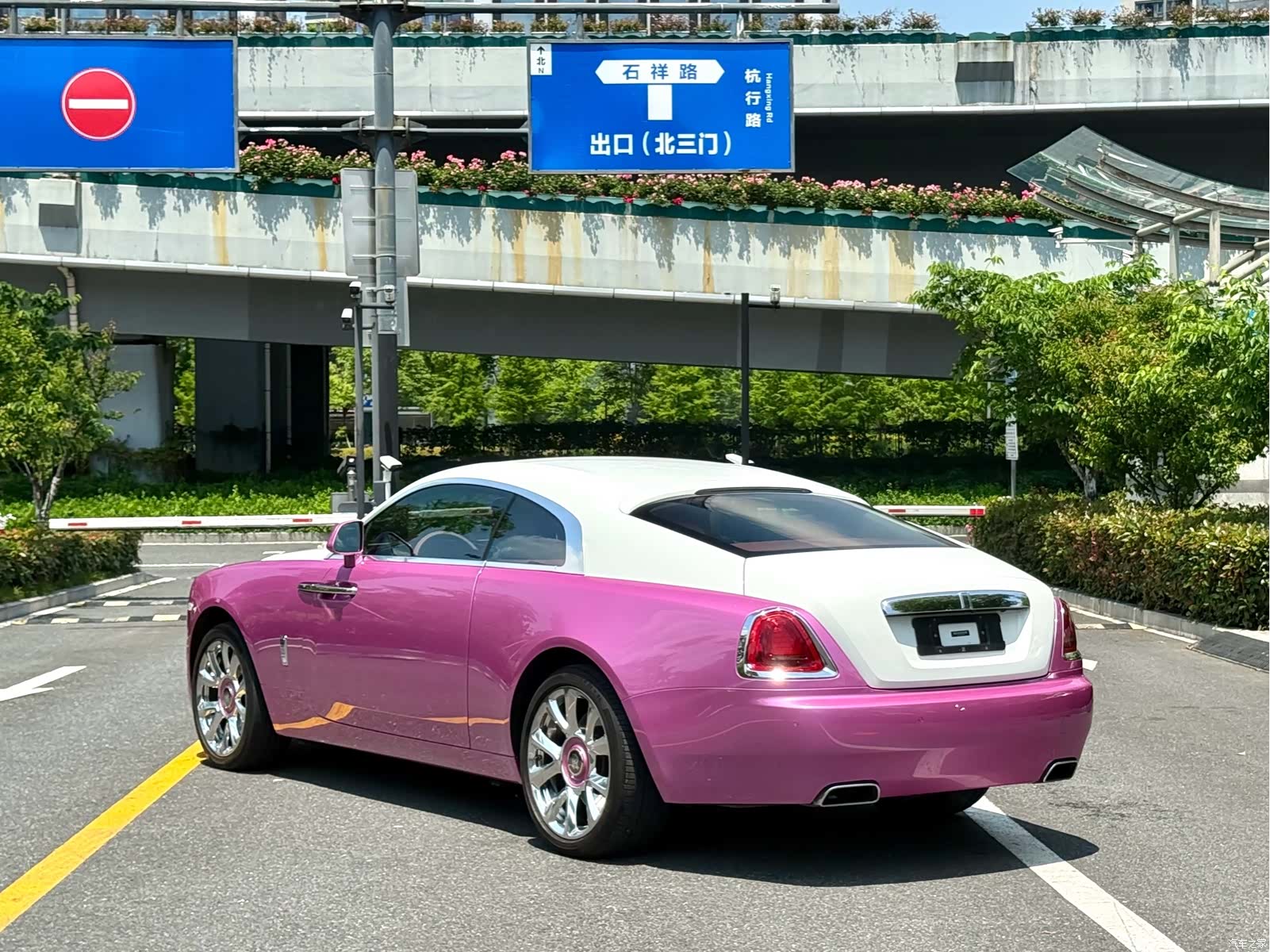 Rolls-Royce Wraith, 2020 9