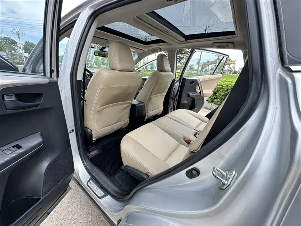 Toyota RAV4 Rongfang