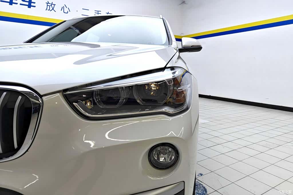 BMW X1, 2019 все фото
