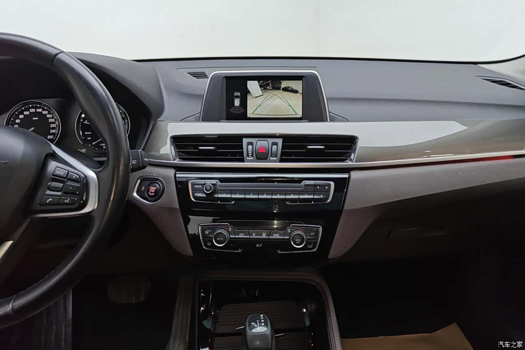 BMW X1, 2019 13