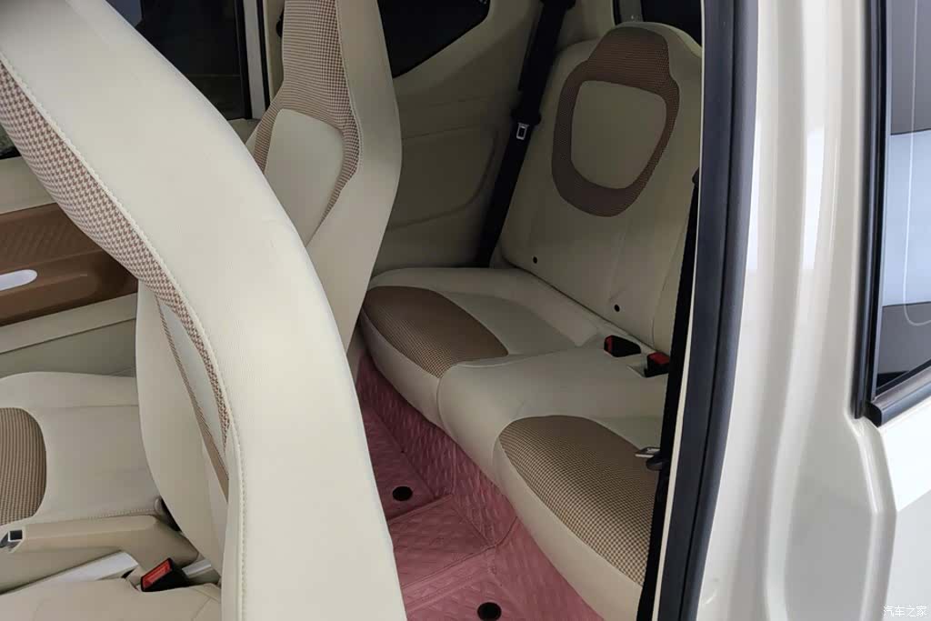 Wuling MINIEV, 2025 11