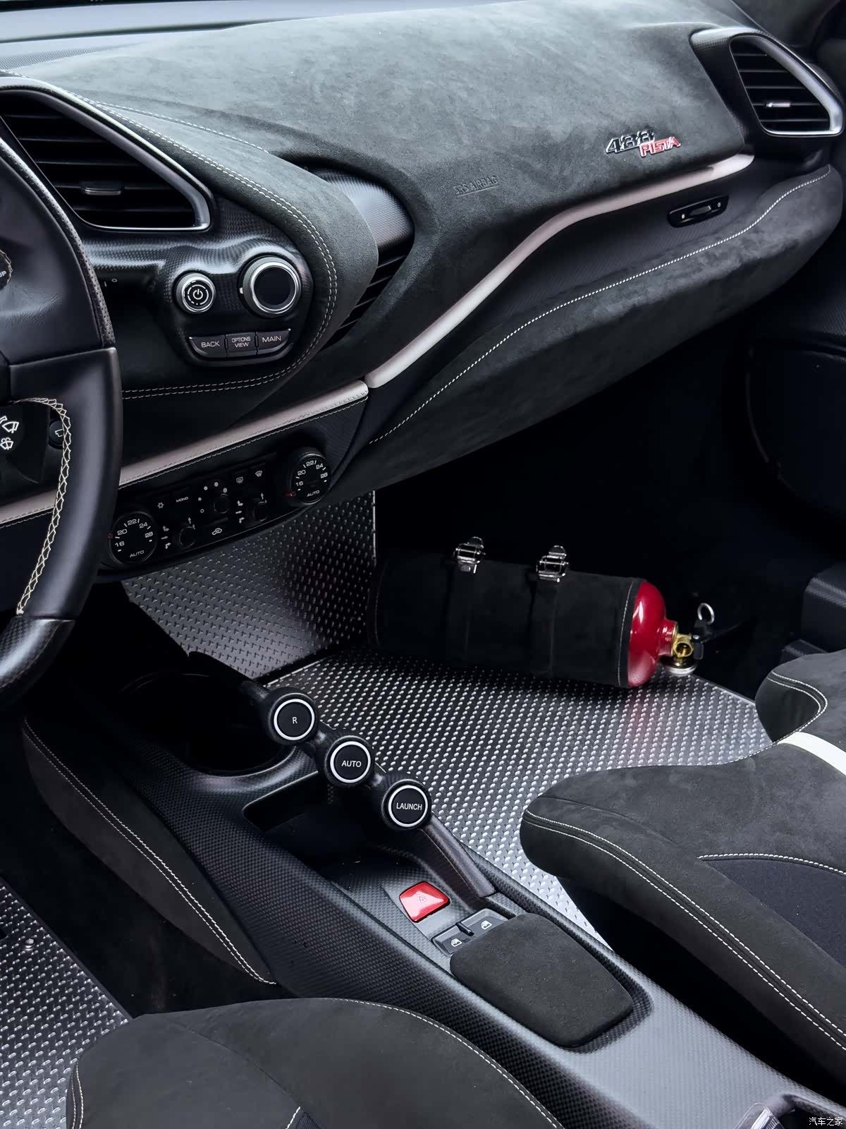 Ferrari 488, 2016 31