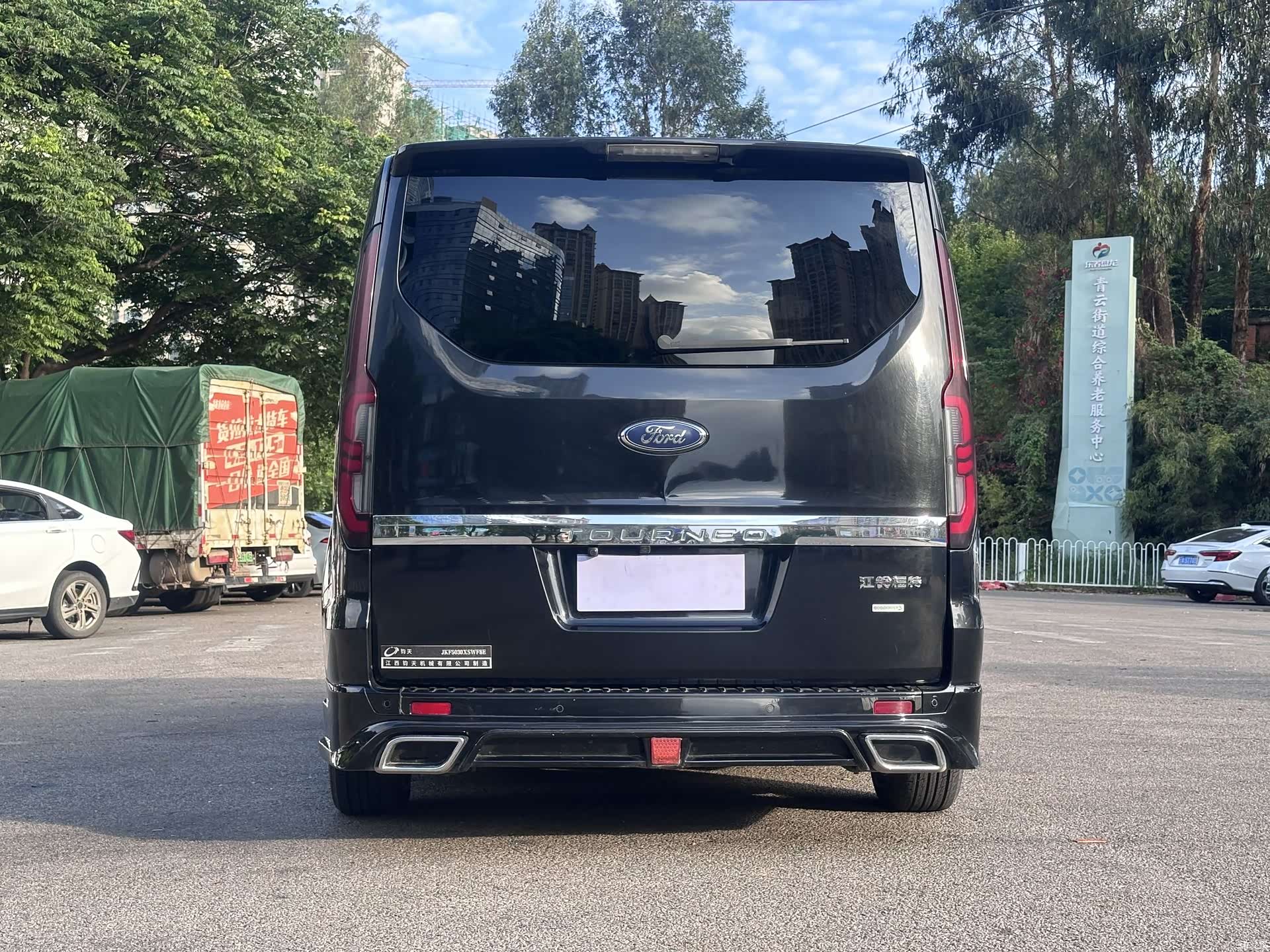 Ford Tourneo, 2023 13
