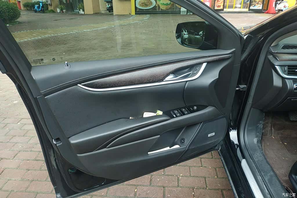 Cadillac XTS, 2018 7