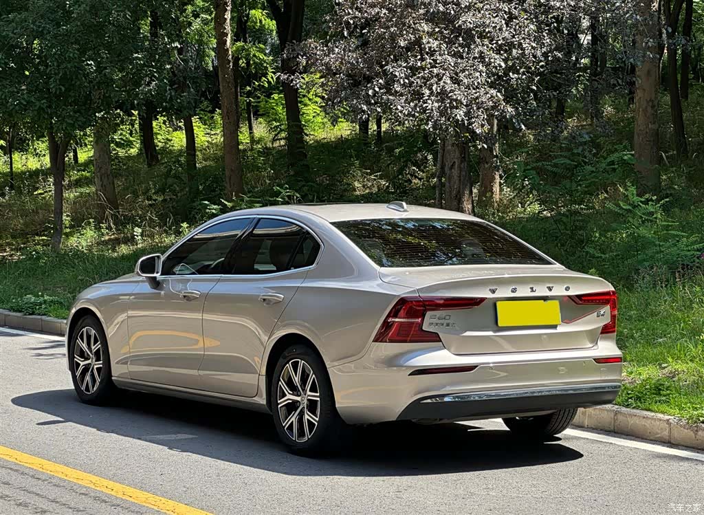 Volvo S60, 2022 15