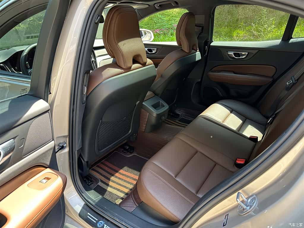 Volvo S60, 2022 13