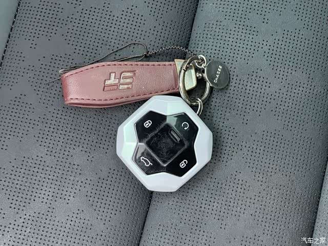Jetour Traveller, 2025 18