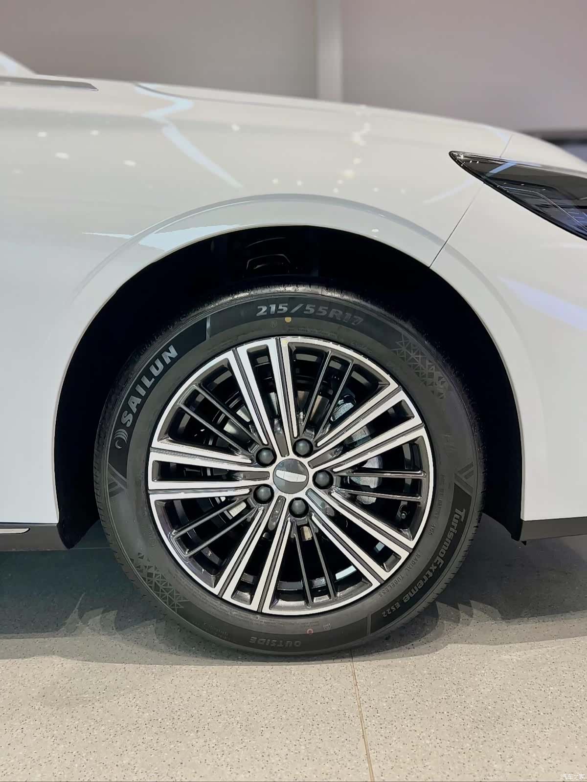 Geely Emgrand, 2025 7