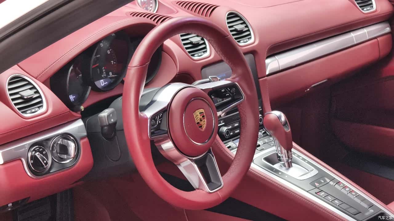 Porsche Cayman, 2019 9