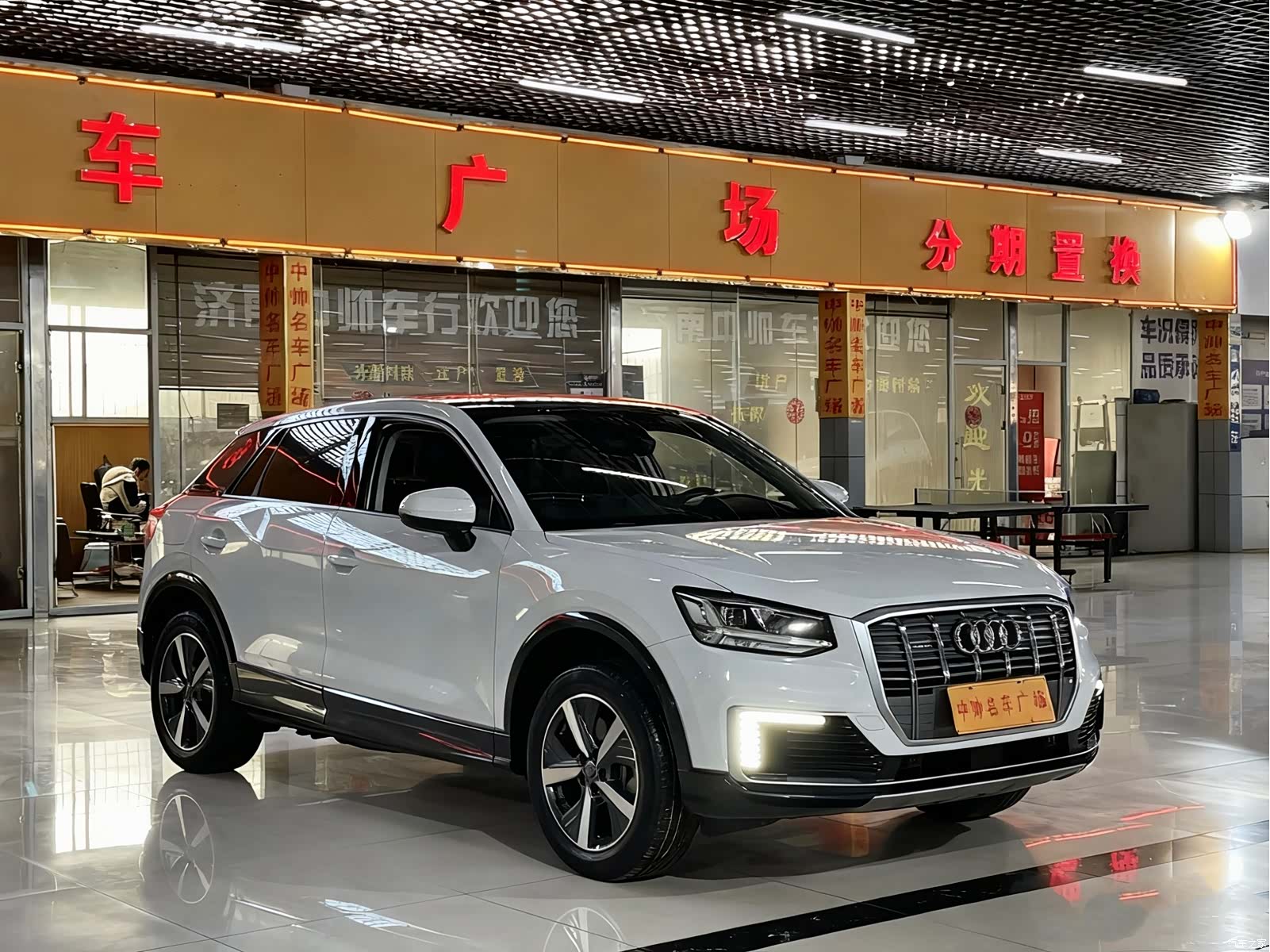 Audi e-tron, 2020 3