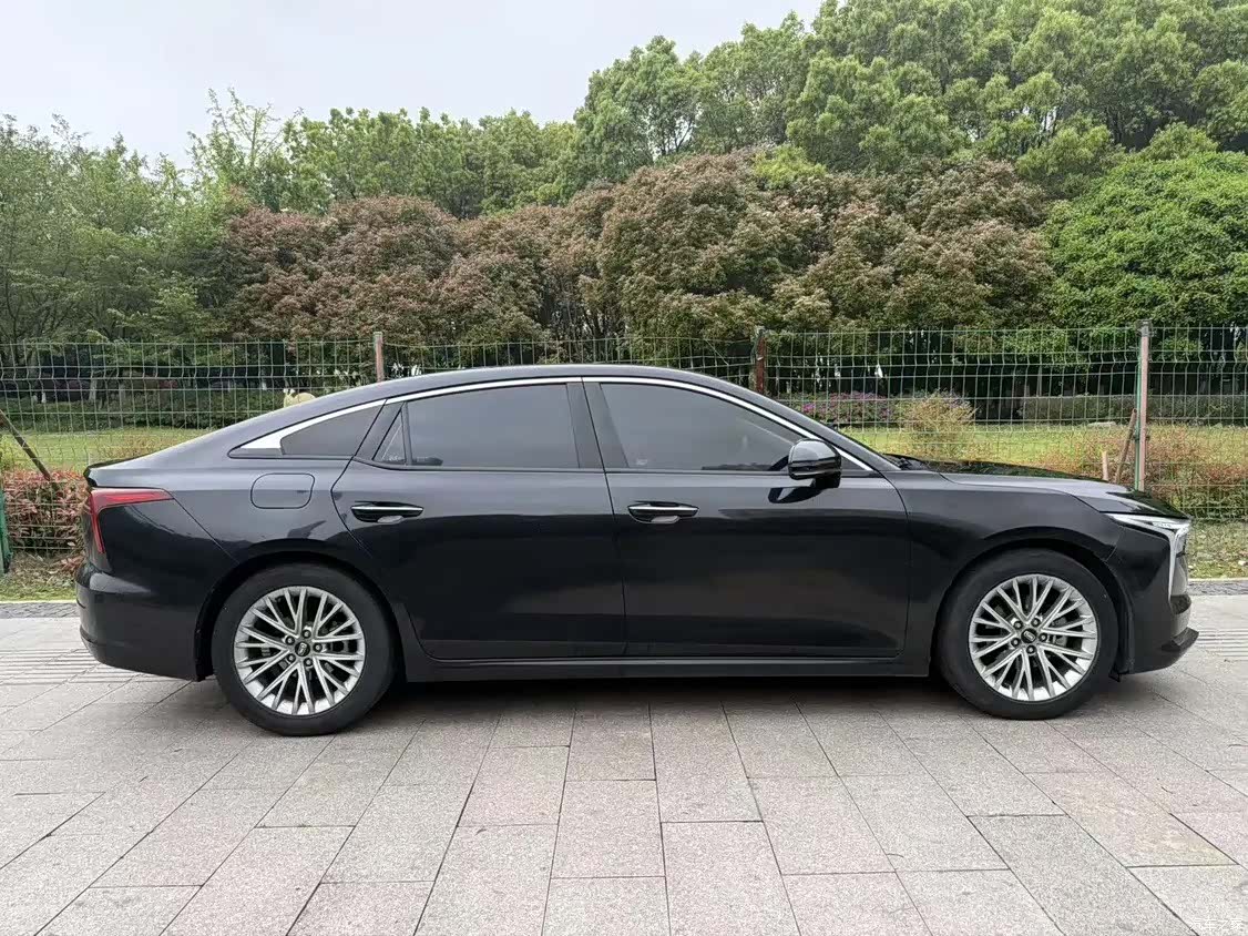 Bestune B70, 2021 13