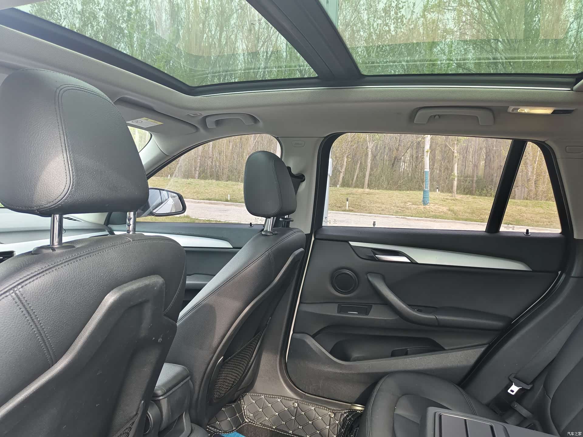 BMW X1, 2017 все фото