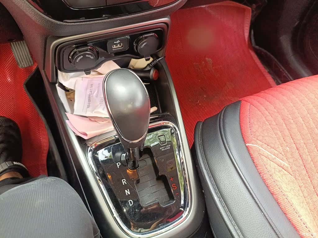 Changan CS15, 2018 7
