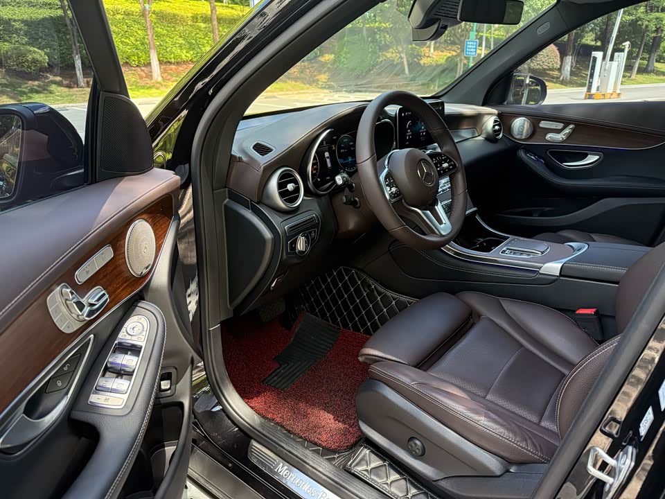 Mercedes-Benz GLC Mercedes-Benz GLC