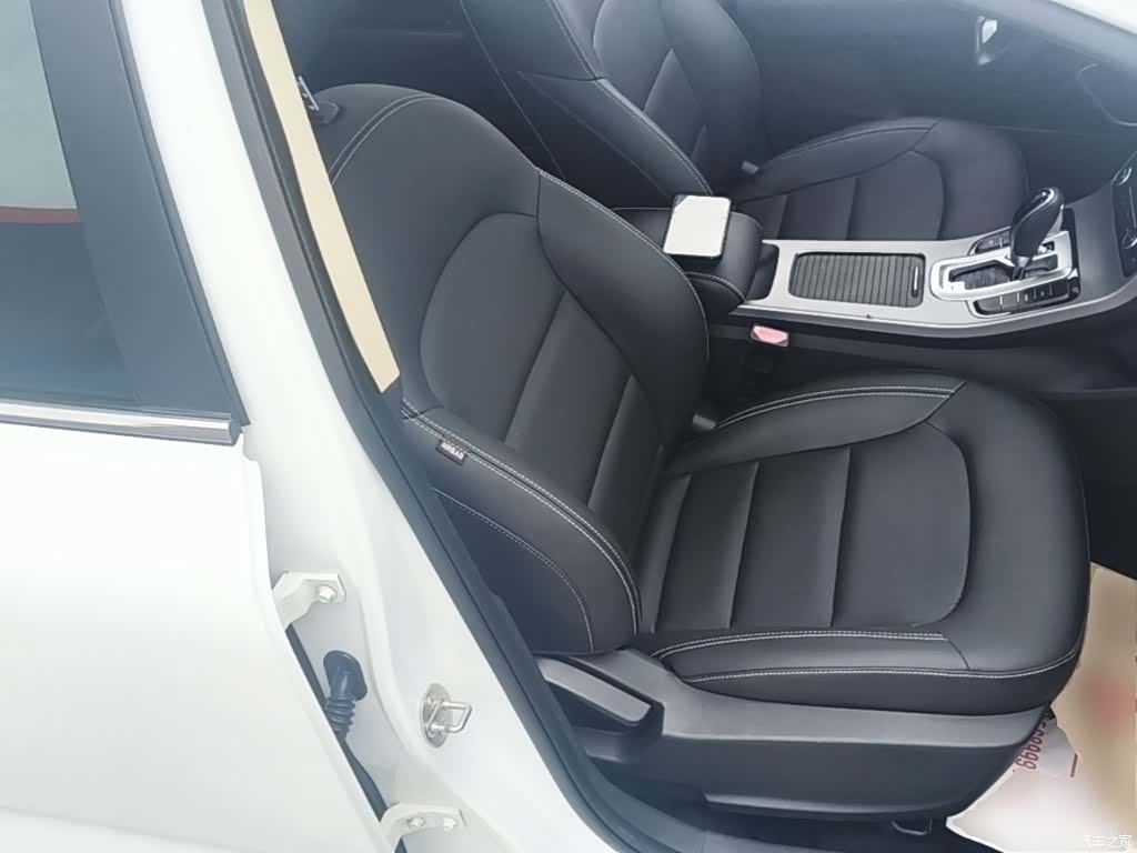 Geely Emgrand, 2019 25