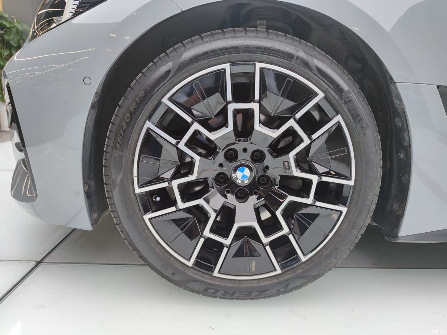 BMW 4 Series, 2025 11