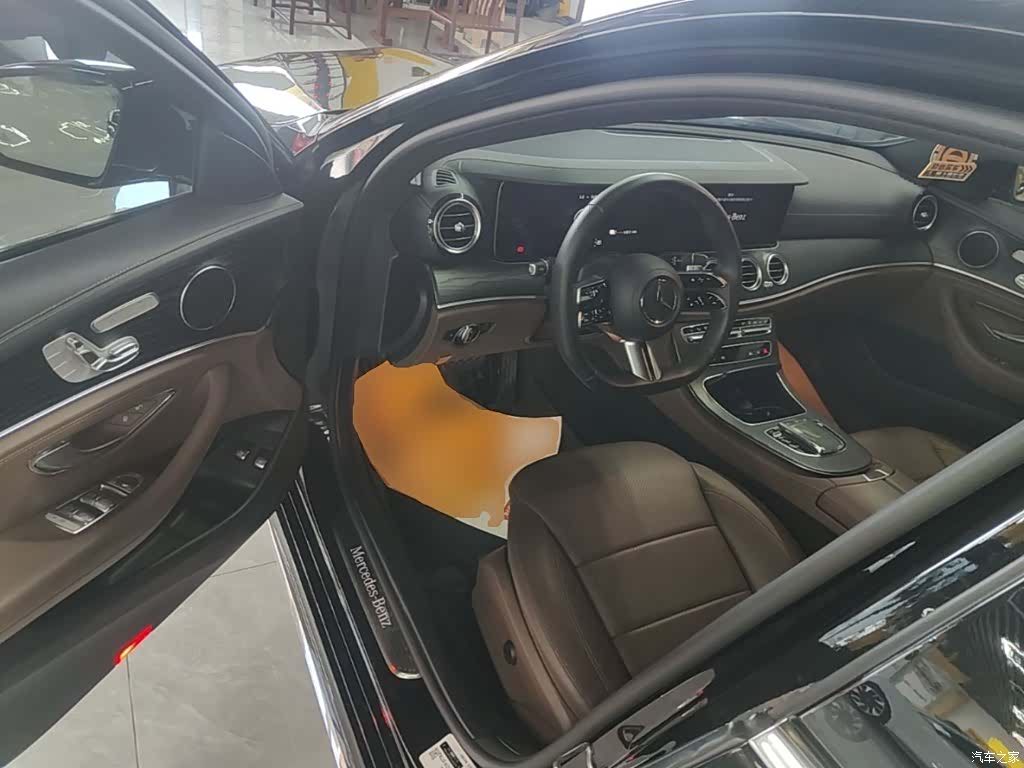 Mercedes-Benz E-Class, 2023 16