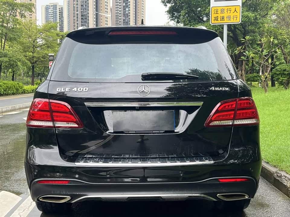 Mercedes-Benz GLE Mercedes-Benz GLE