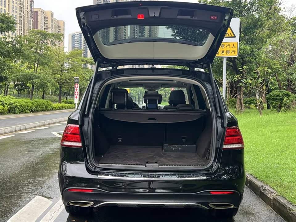 Mercedes-Benz GLE Mercedes-Benz GLE