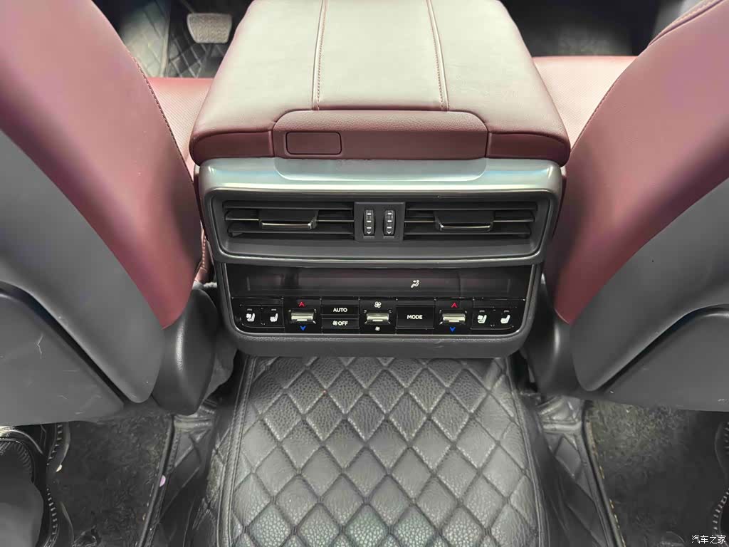 Lexus LX, 2023 12