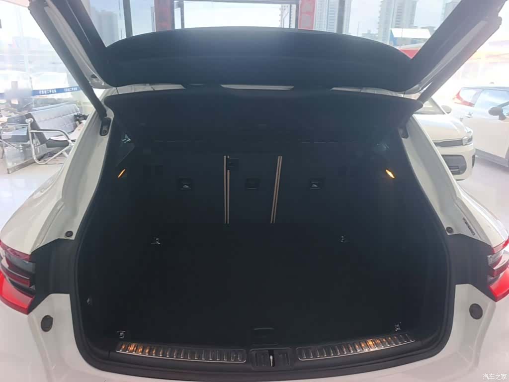 Porsche Macan, 2017 15