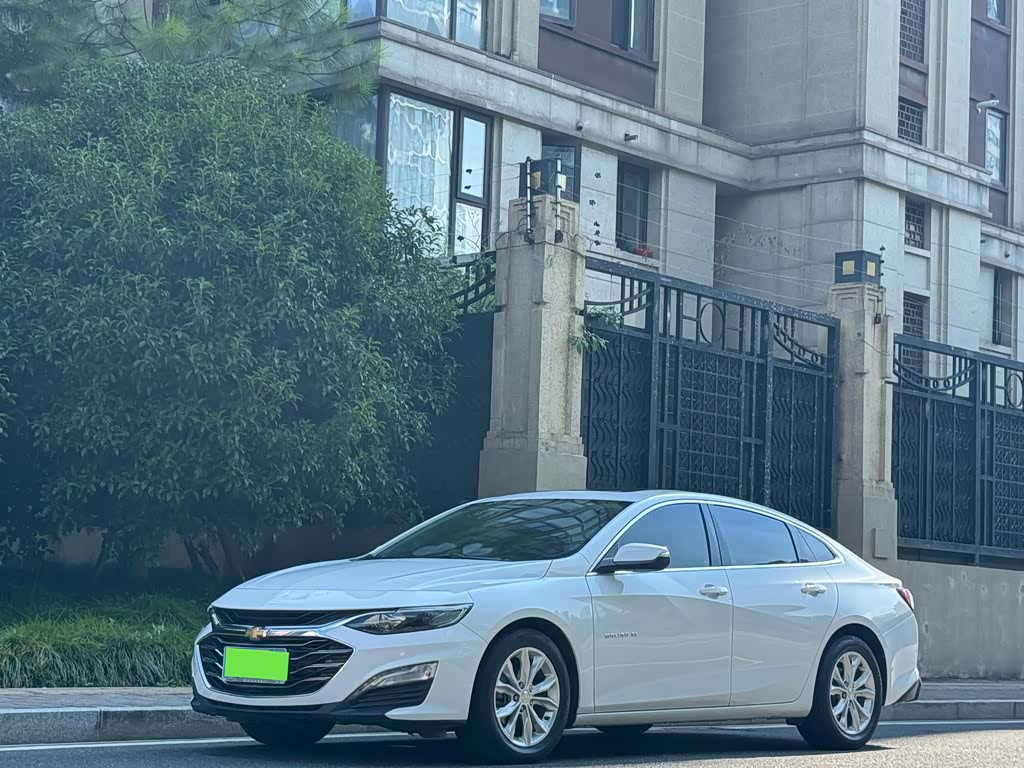 Chevrolet Malibu XL