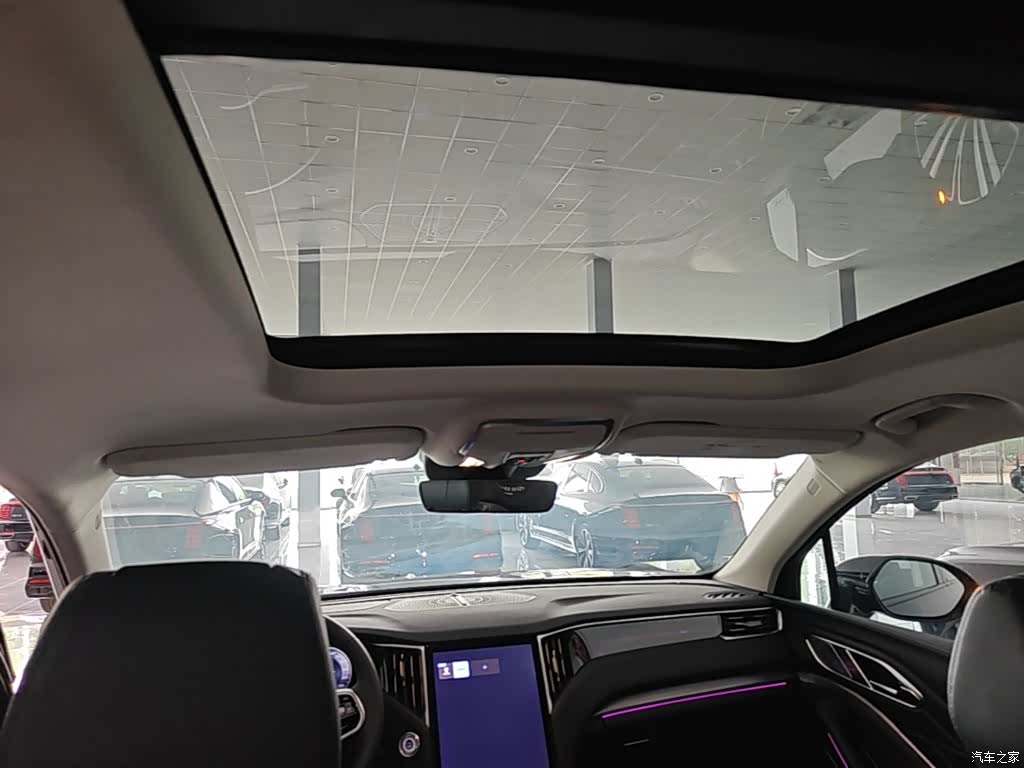 Hongqi HS7, 2025 18