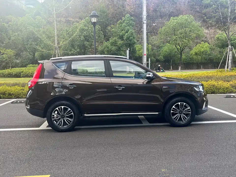 Geely Vision X6
