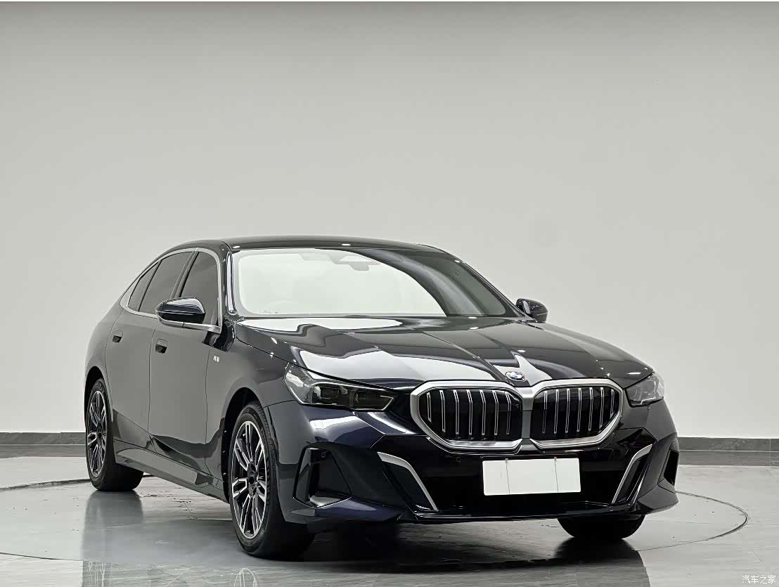 BMW 5 Series, 2024 4