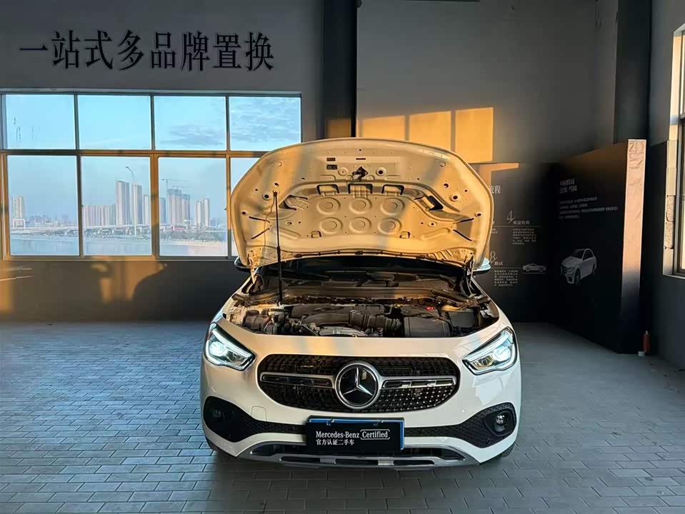 Mercedes-Benz GLA