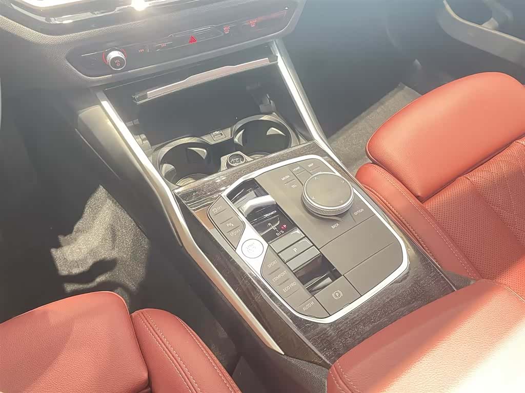 BMW 3 Series, 2024 12