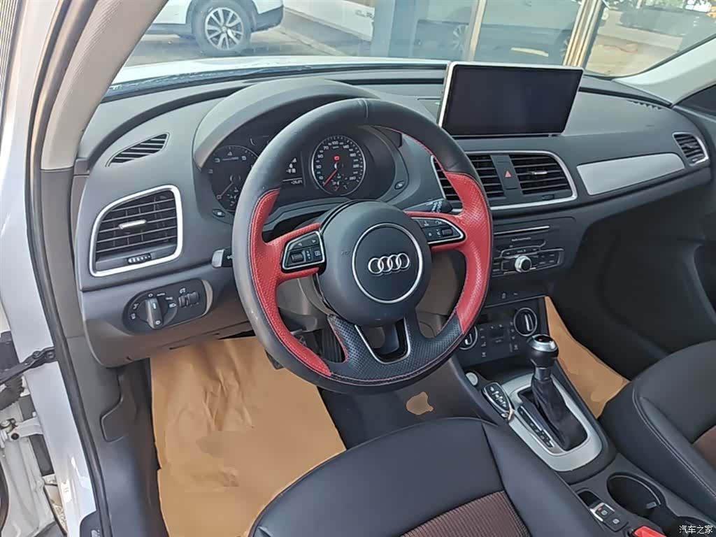 Audi Q3, 2017 11