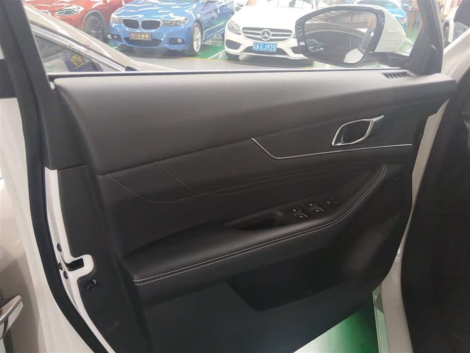 Changan UNI-K Smart iDD