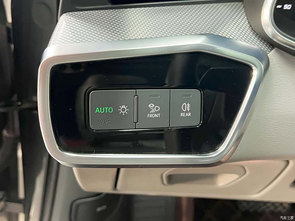 Audi A6L, 2020 14