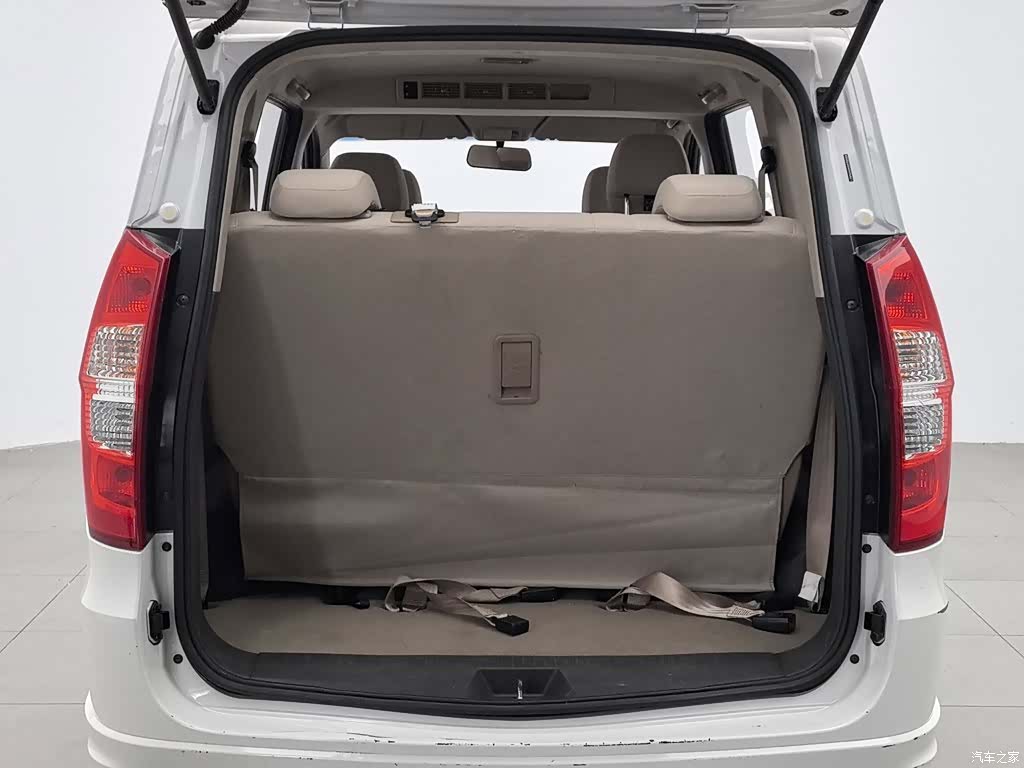 Wuling Hongguang, 2017 16