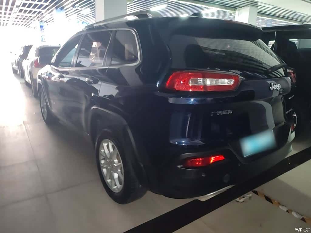 Jeep Cherokee, 2018 все фото