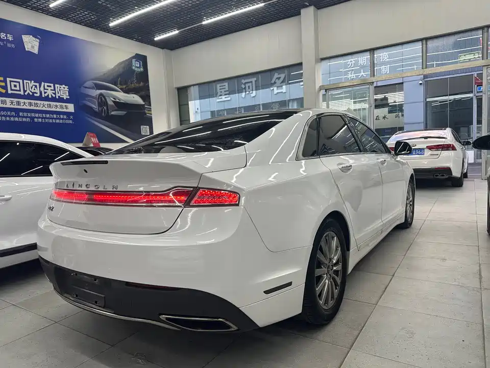 Lincoln MKZ